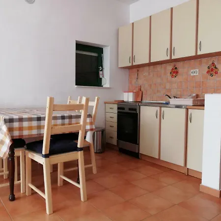 Kod Male Gospe * Tribalj