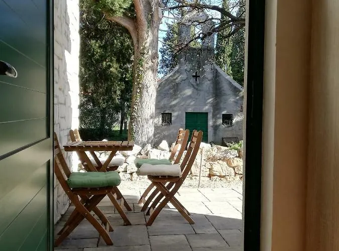 Kod Male Gospe * Tribalj